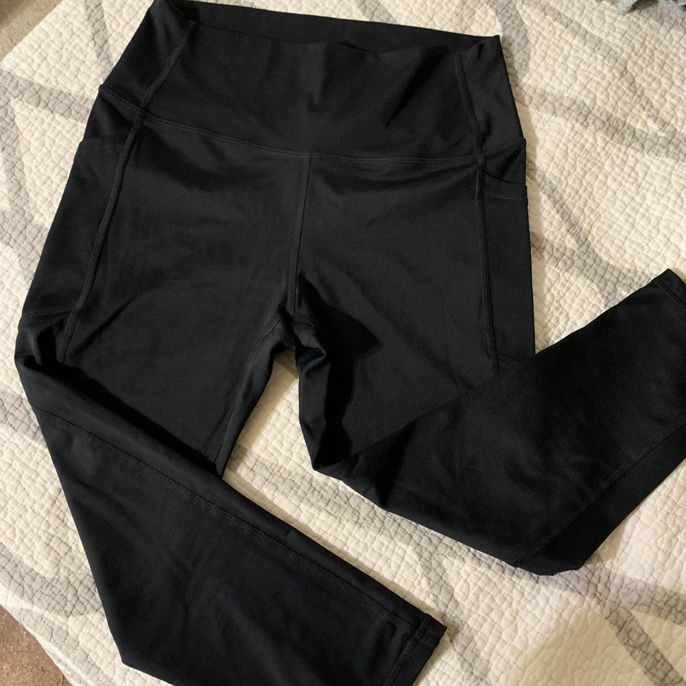 Zyia Pocket Brilliant Crop size 8/10